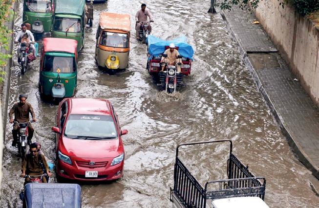 பாகிஸ்தான் கனமழை: உயிரிழப்பு 706-ஆக உயர்வு