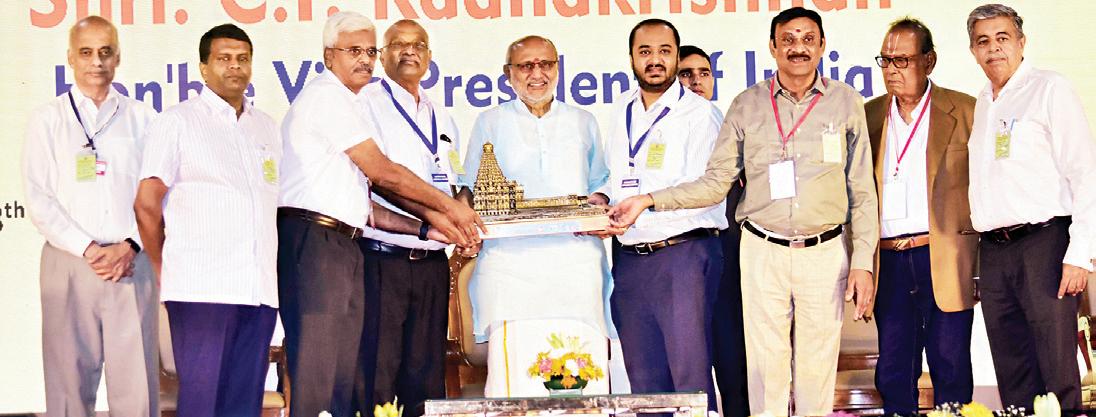 விவசாயிகள், தொழிலாளர்களுக்கு துணை நிற்பேன்
