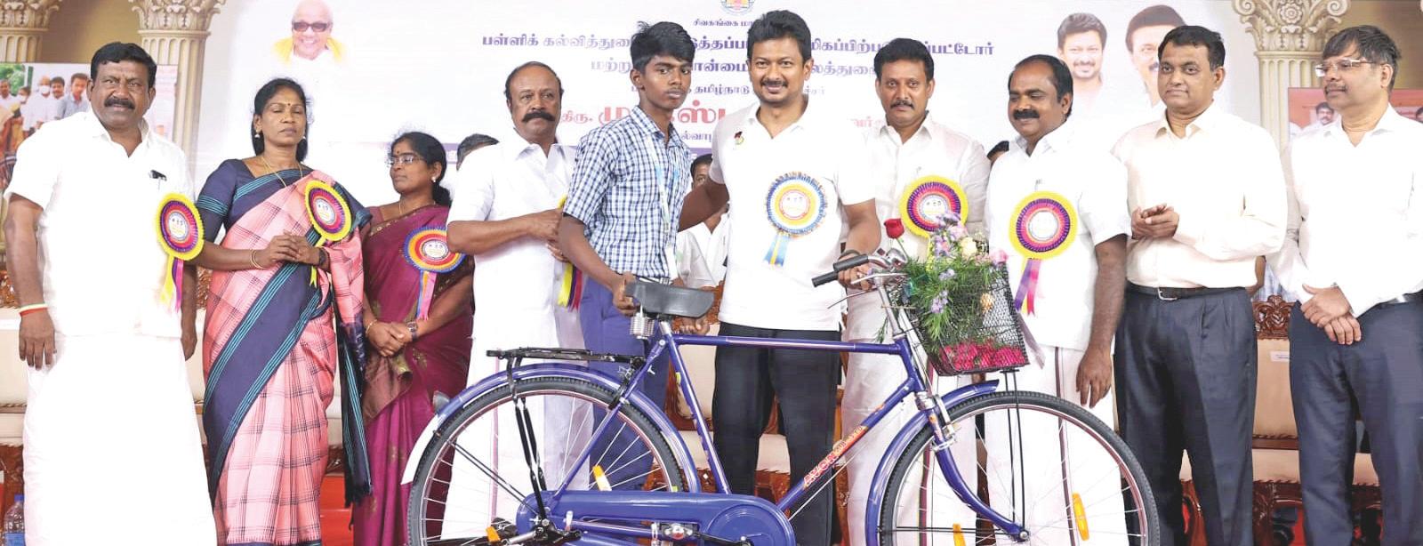 வாழ்க்கையில் நம்பிக்கையையும், ஆற்றலையும் தருவது கல்வி மட்டுமே - துணை முதல்வர் உதயநிதி ஸ்டாலின்