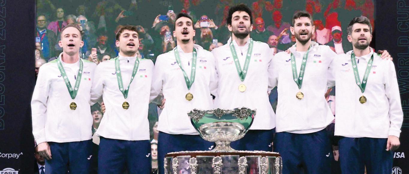 இத்தாலிக்கு ‘ஹாட்ரிக்’ கோப்பை