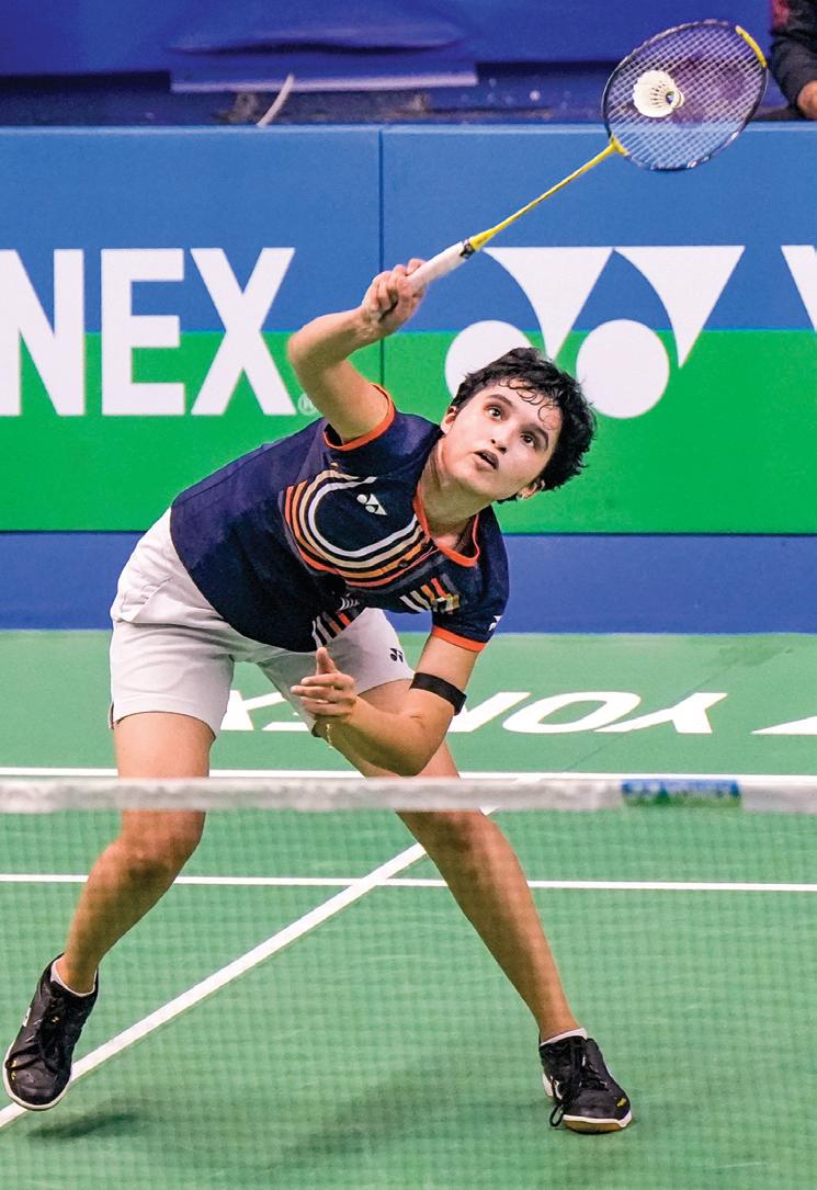 அரையிறுதியில் உன்னதி, டிரீசா/காயத்ரி இணை