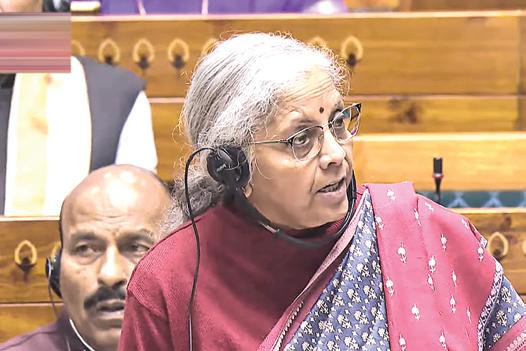 அதானி நிறுவனத்தில் எல்ஐசி முதலீடு: நாடாளுமன்றத்தில் நிர்மலா சீதாராமன் விளக்கம்