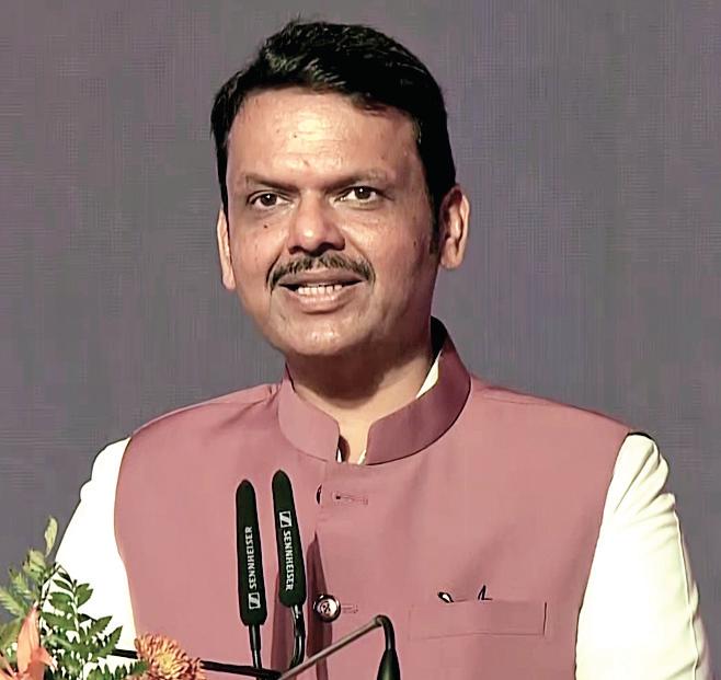 மராத்தி தவிர வேறு மொழி கட்டாயமில்லை