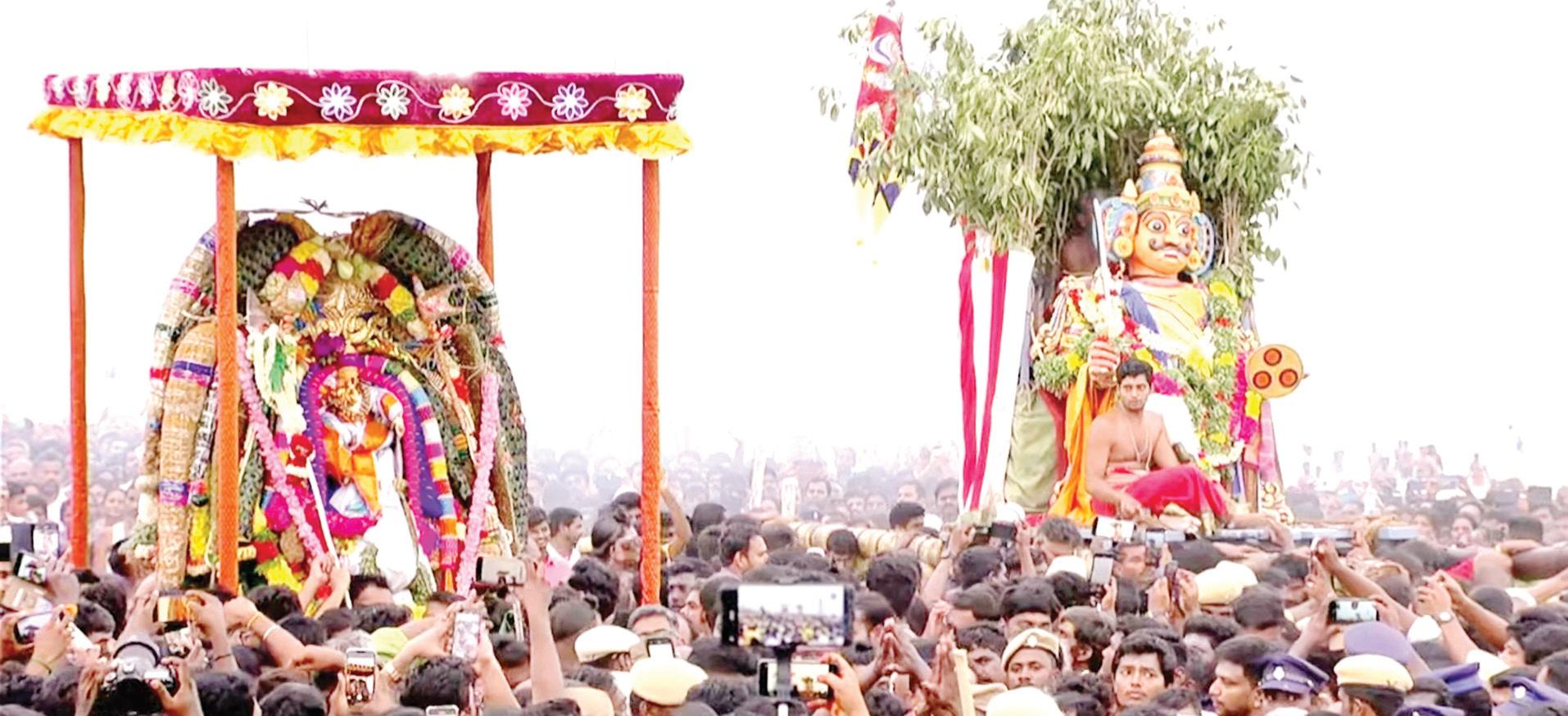 திருச்செந்தூரில் சூரசம்ஹாரம்: பல லட்சம் பக்தர்கள் தரிசனம்