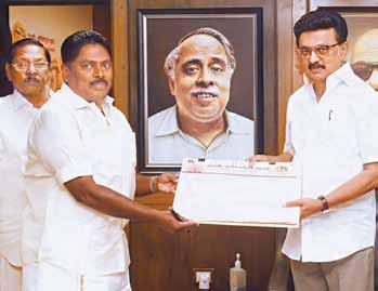 அதிமுக முன்னாள் அமைச்சர் பென்ஜமின் திமுகவில் இணைந்தார்