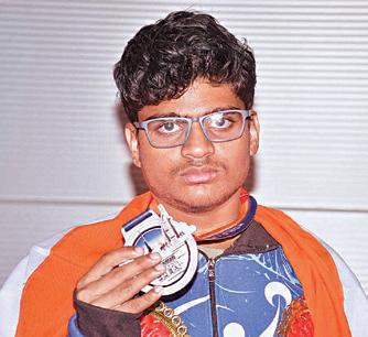 உலகக் கடல் நீச்சல் இறுதிச் சுற்றில் சென்னை சிறுவனுக்கு வெண்கலம்