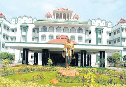 திருப்பரங்குன்றம் மலையில் ஆடு, கோழிகள் பலியிடத் தடை
