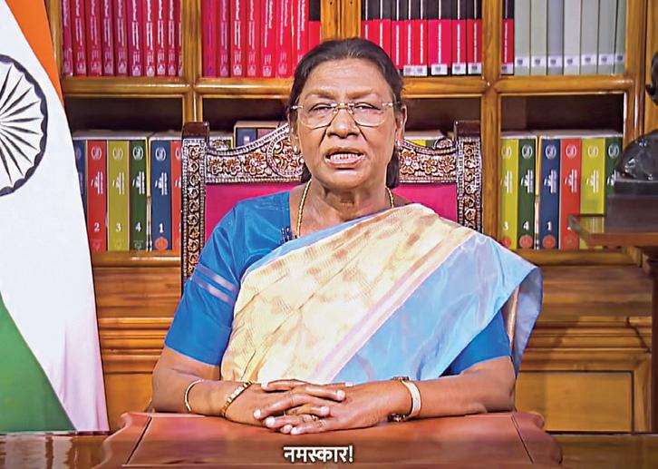 வளர்ந்த பாரதத்துக்கு மகளிர் பங்களிப்பு முக்கியம்