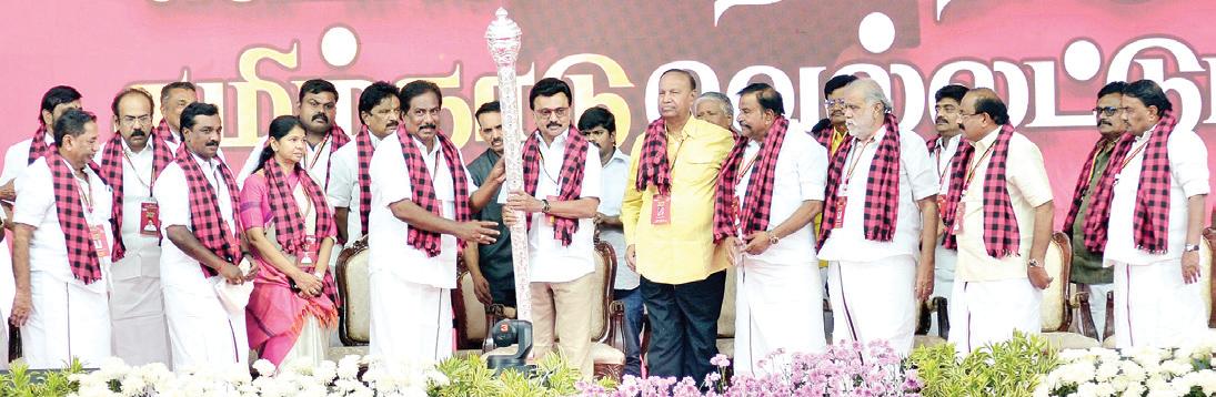 கொடுப்பது திமுக அரசு; எடுப்பது மத்திய அரசு