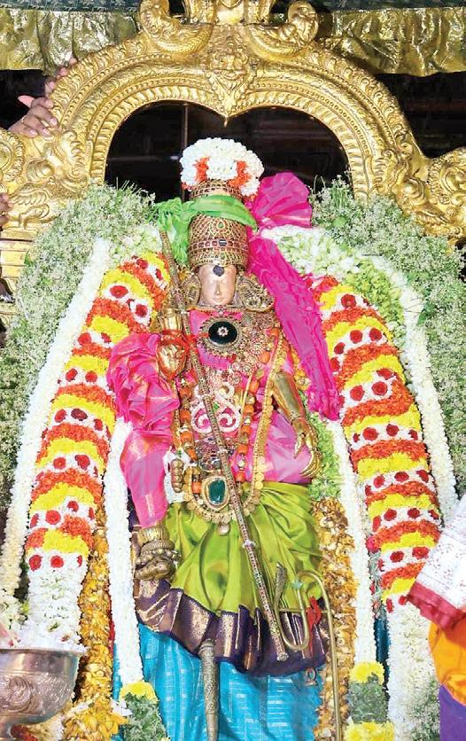 மதுரை மீனாட்சி அம்மன் பட்டாபிஷேகம்