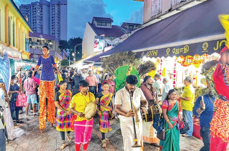 அரையிறுதியில் கர்நாடகம், சௌராஷ்டிரம்