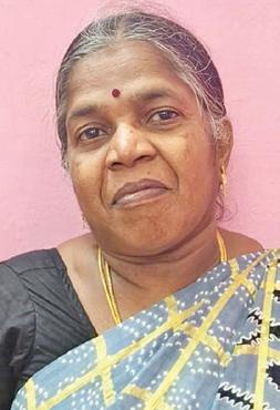 மாணவிக்கு பாலியல் தொல்லை: ஆசிரியர், தலைமை ஆசிரியை கைது