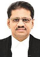 சென்னை உயர்நீதிமன்ற நீதிபதி ஆர். சுரேஷ்குமார் ஓய்வு பெற்றார்