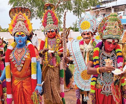 குலசேகரன்பட்டினத்தில் நாளை இரவு சூரசம்ஹாரம்