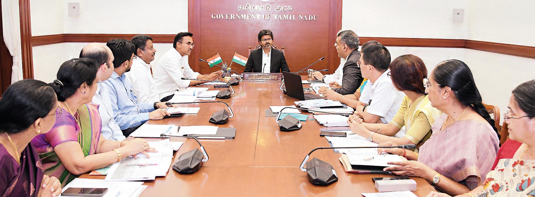 வகுப்பறையில் மாணவர்கள் அதிகம் பேச வாய்ப்பளிக்க வேண்டும்