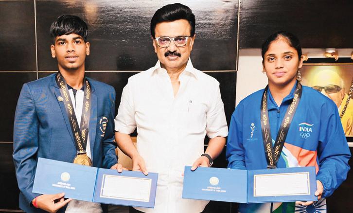 ஆசிய இளையோர் கபடியில் தங்கம் வென்ற தமிழக வீரர்களுக்கு தலா ரூ.25 லட்சம்