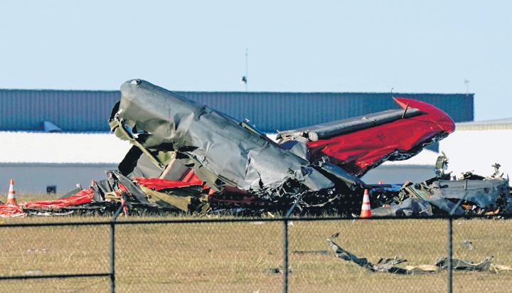 Six Killed After Vintage Aircraft Collide At Dallas Air Show Set Off