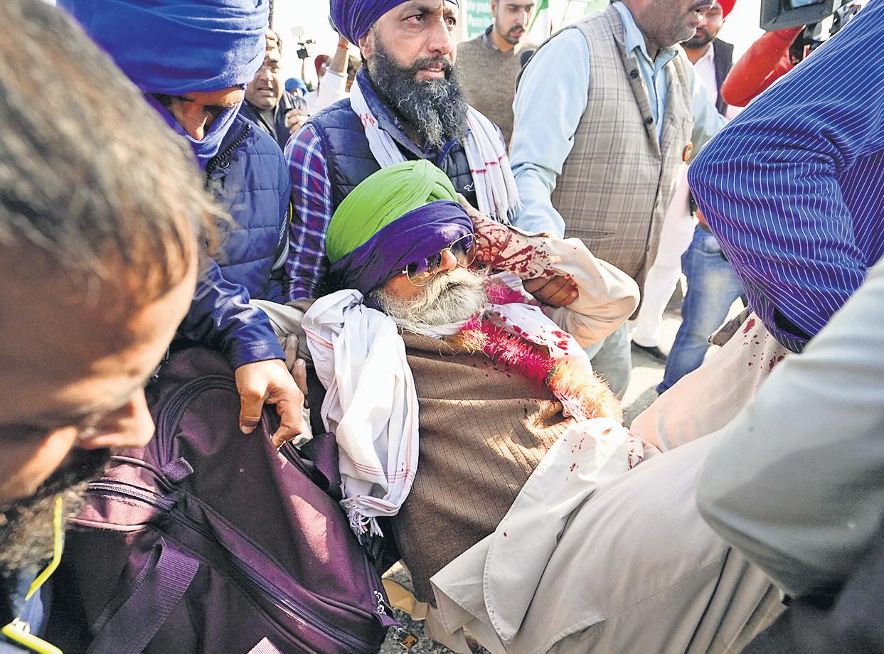 6 farmers injured in teargas shelling, march to Delhi over MSP halted