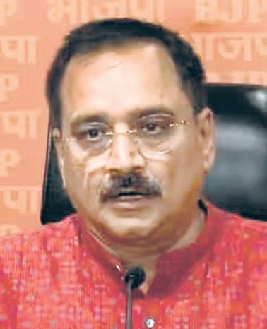 BJP exposes poor condition of 50,000 flats
