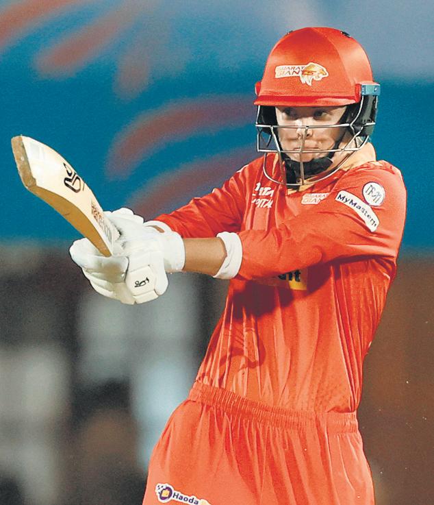 Gujarat & Litchfield's dream run comes to end in Mumbai