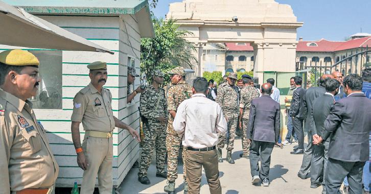 Bar association on indefinite strike against judge's transfer