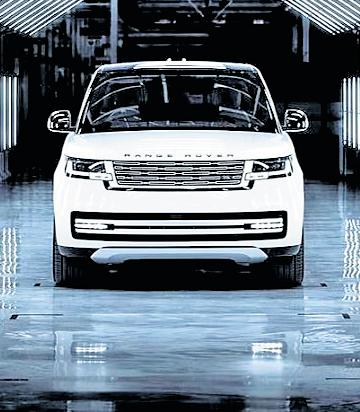 JLR Halts Shipments to US as Tariff on Imported Cars Raised