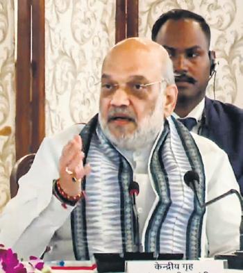 Shah Reviews Security, Says Time to Implement 'Zero' Terror Plan in J&K