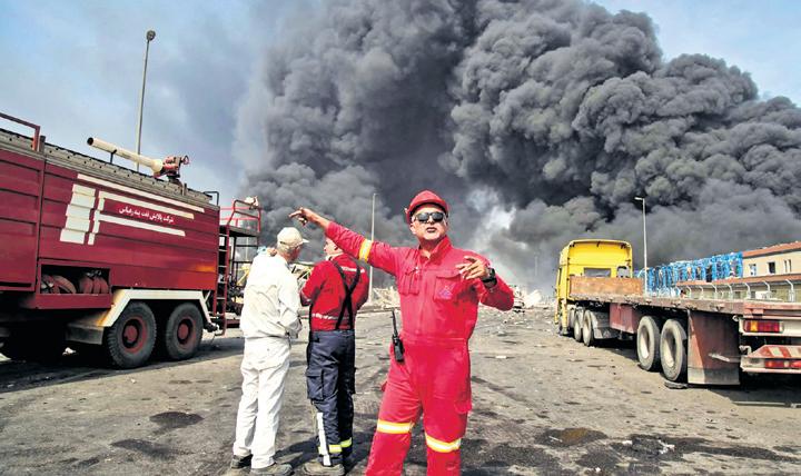 Major blast at Iran port kills five, injures hundreds