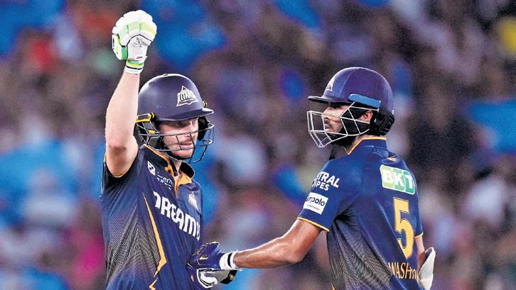 Gujarat's Top-3 Do the Business Again