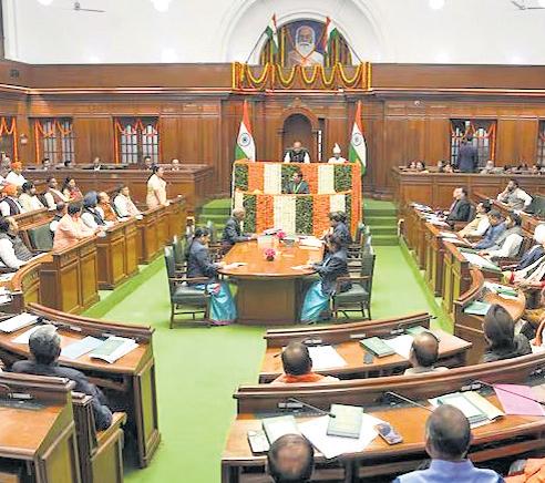 Delhi Assembly to Run on Solar Power, L-G Lays Foundation for 500-kW Plant