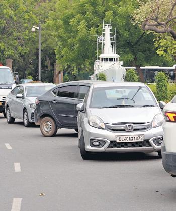 11K Challans Issued, 302 Vehicles Towed in Anti-Encroachment Drive