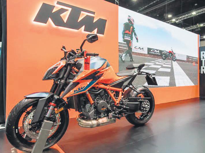 Bajaj Auto to acquire majority stake in KTM