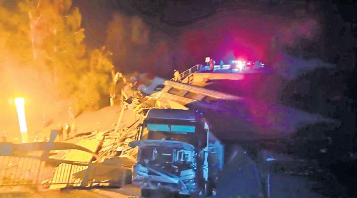 Explosions Collapse Two Bridges in Western Russia, Killing Seven