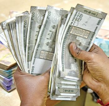 43% HNIs save less than 20% of post-tax income
