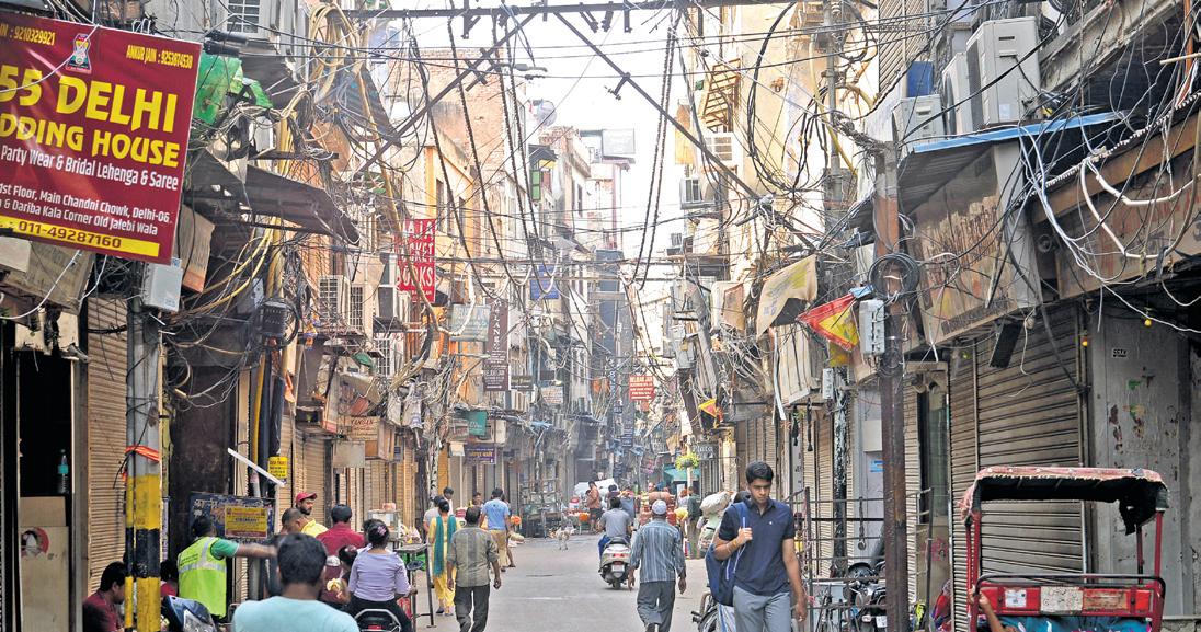 Living on Edge With Overhead Wires