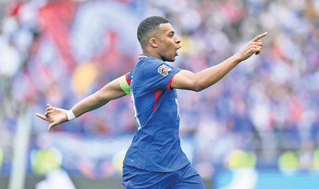France edge past Germany to claim bronze