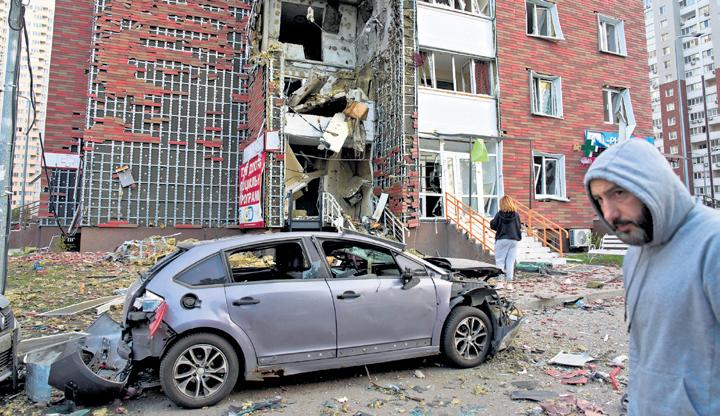 Russian Strikes in Kyiv & Odesa Kill 3, Says Ukraine
