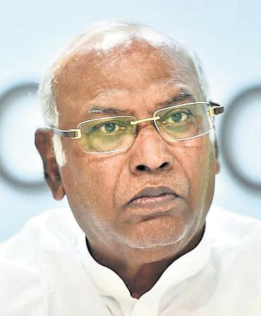 Kharge rules out Team Siddu reji