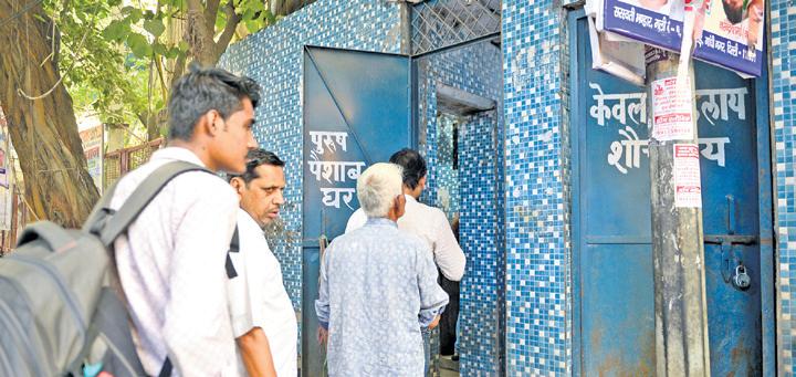 Gandhi Nagar Faces Civic Neglect