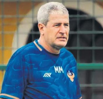 Under-fire Marquez quits as India football coach