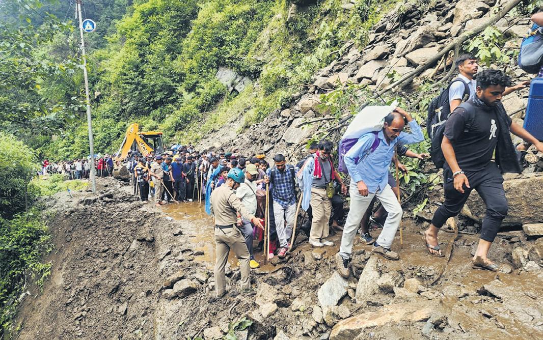 Kedarnath Yatra Halted After Massive Landslide