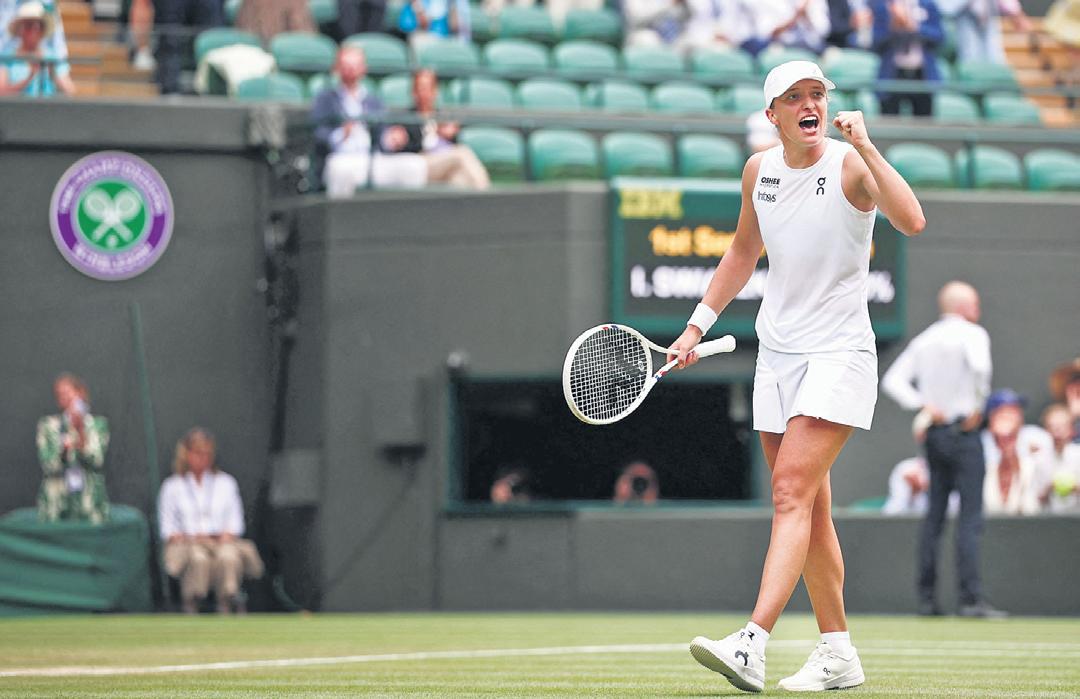 Swiatek Marches Into Semis For First Time