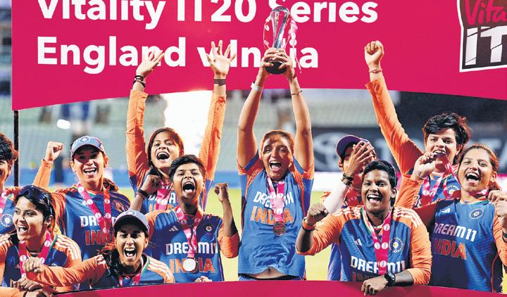 Shafali's 75 in vain, but India win T20 series 3-2