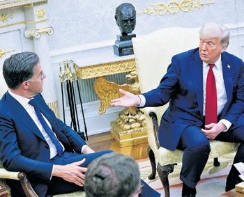 Trump Threatens Curbs, Gives Russia 50 Days to End Ukraine War