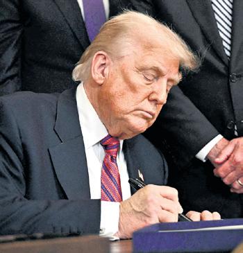 Trump Admin Seeks Epstein Jury Records, Not DOJ Files