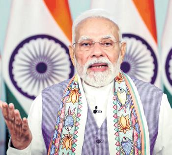 Modi lauds RSS for its selfless service, discipline