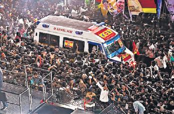 SC questions Madras HC over SIT probe into Karur stampede