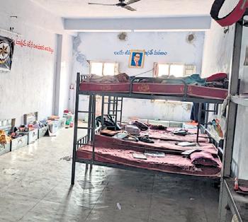 CS pulls up Andhra officials over neglect of hostels