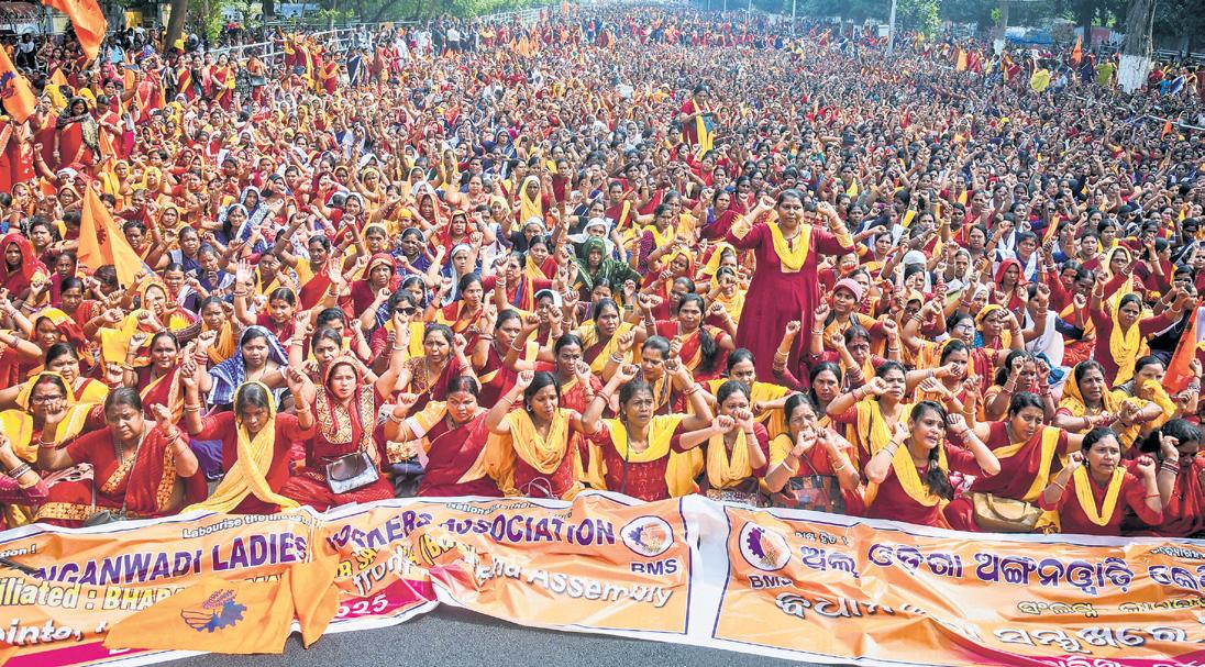 District admins told to free all govt lands from encroachment in Odisha