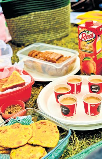 In the Haze, Delhi Reclaims Its Winter Charm